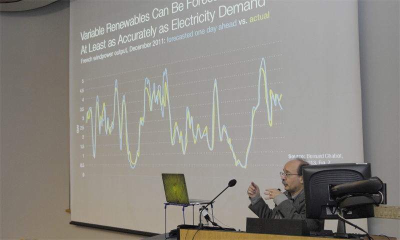 Renowned Energy Authority Dr. Amory Lovins Presents Latest Defense Energy Seminar